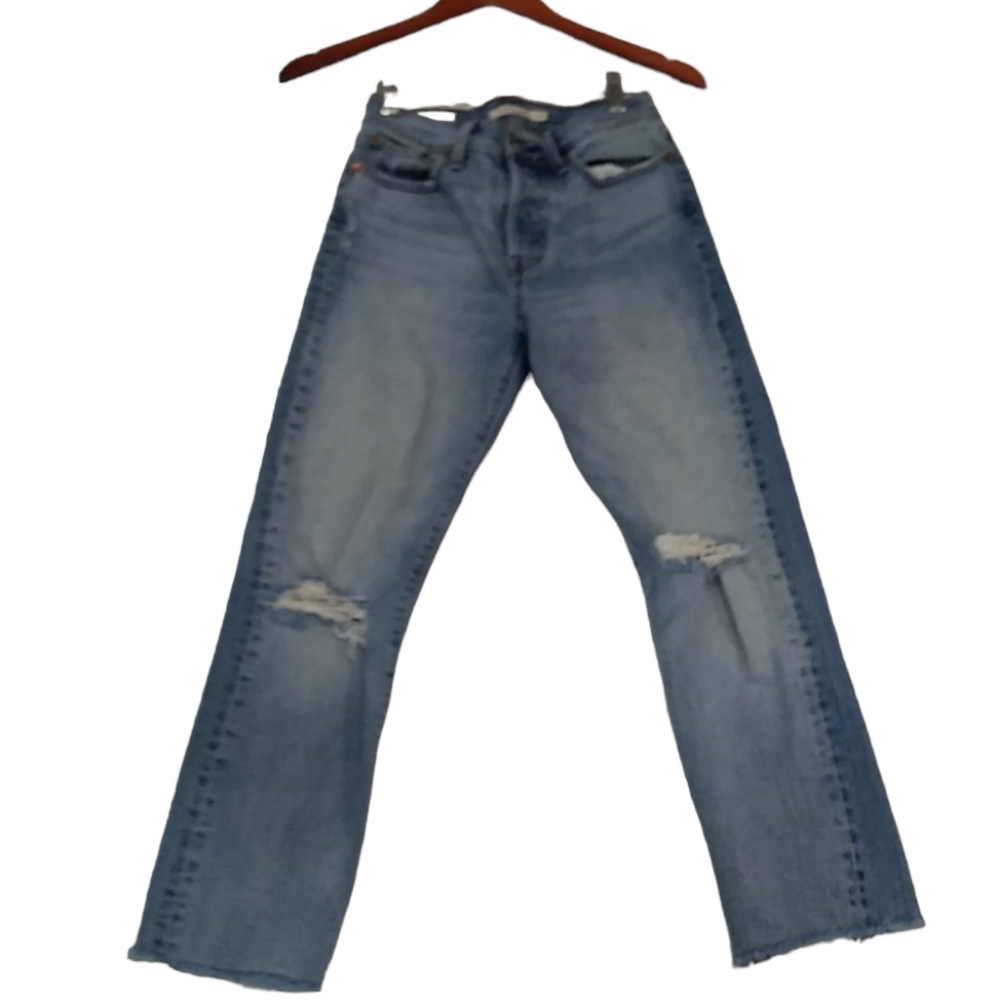 Levi's wedgie woman's distressed crop ankle  stretch jeans size 25